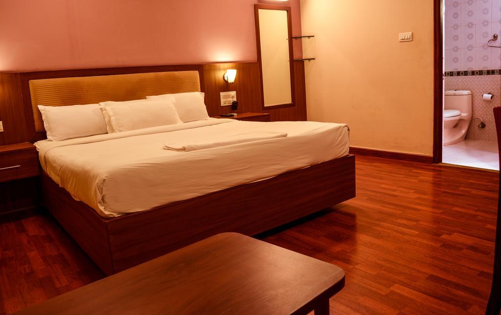 Serene Boutique Hotel Bangalore Buitenkant foto