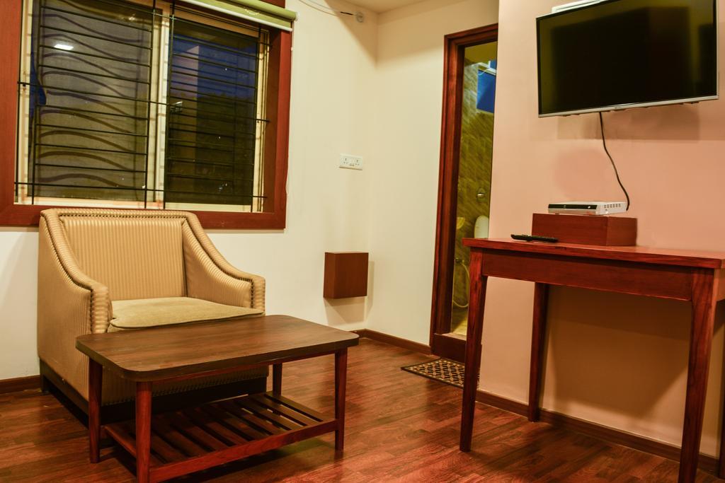 Serene Boutique Hotel Bangalore Buitenkant foto