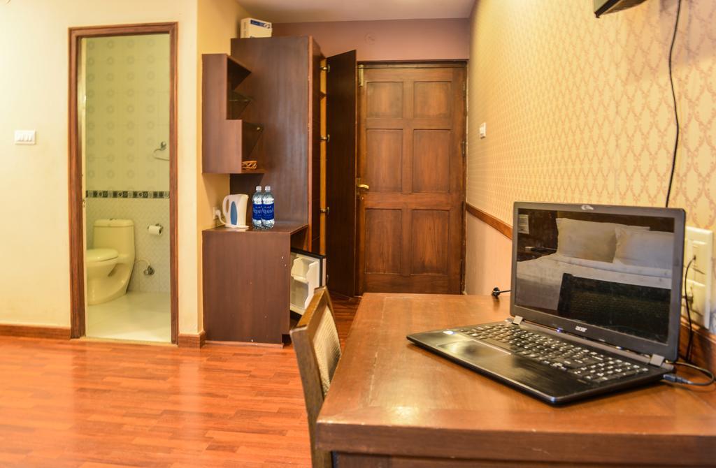Serene Boutique Hotel Bangalore Buitenkant foto