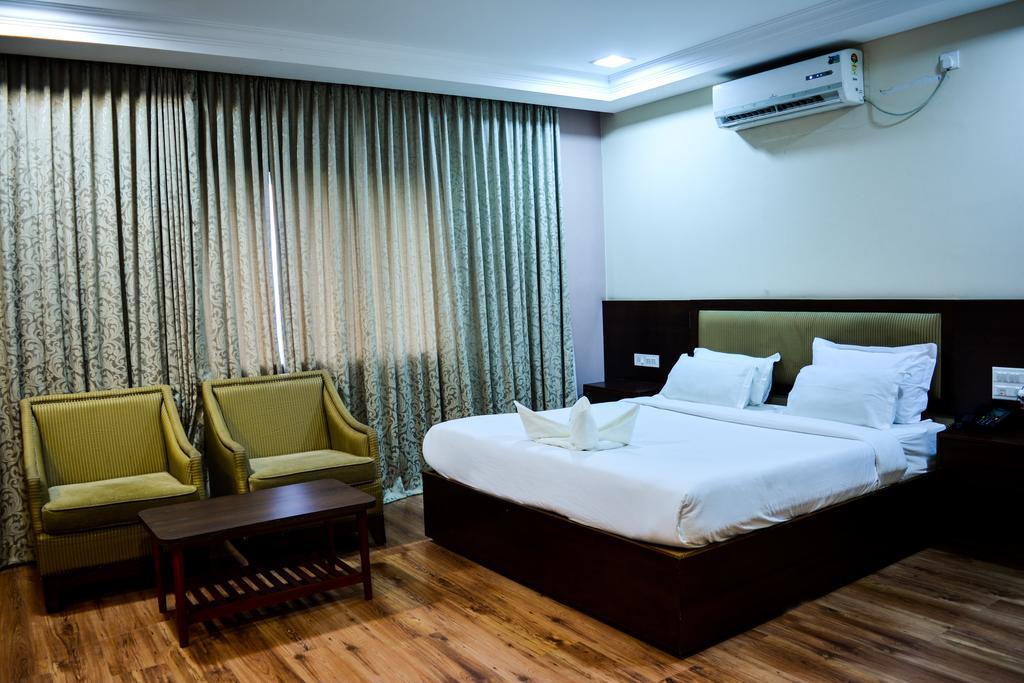 Serene Boutique Hotel Bangalore Buitenkant foto