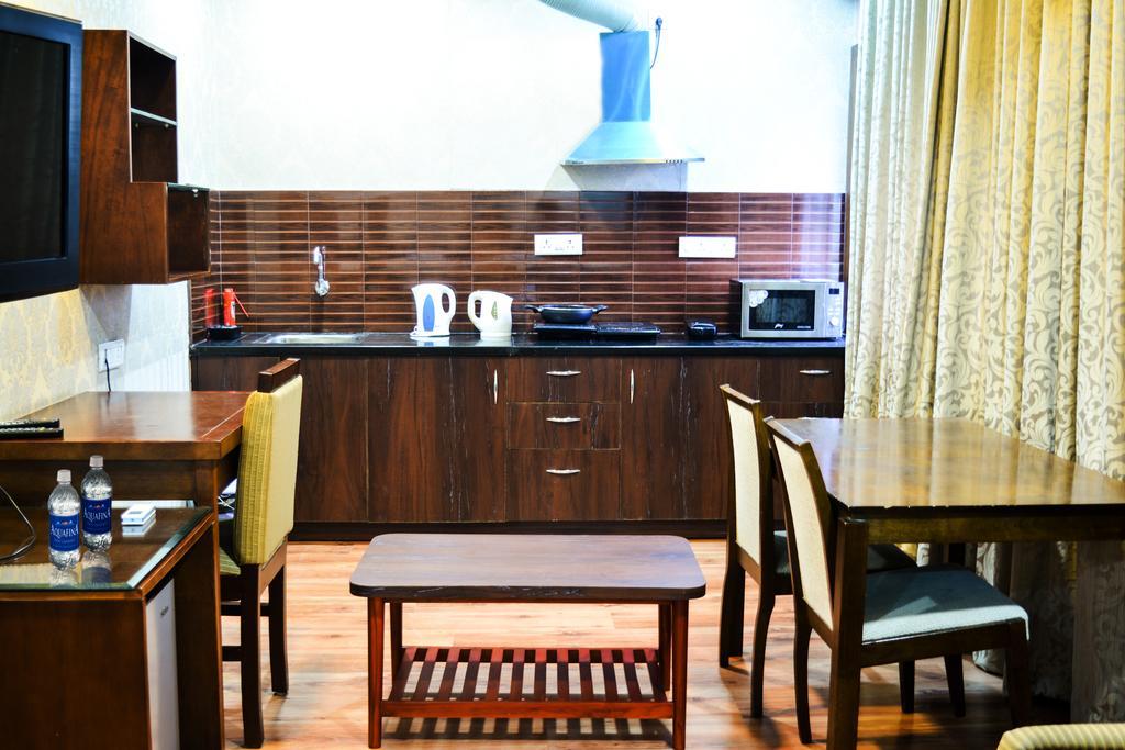 Serene Boutique Hotel Bangalore Buitenkant foto
