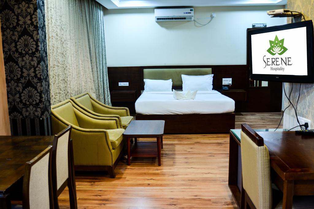 Serene Boutique Hotel Bangalore Buitenkant foto
