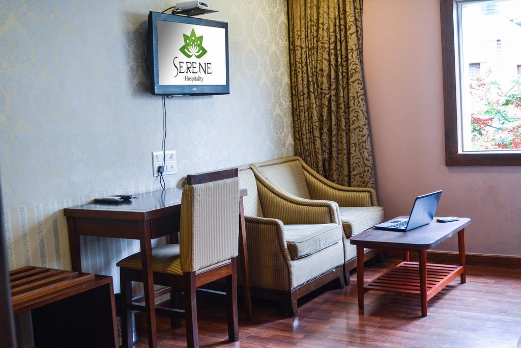 Serene Boutique Hotel Bangalore Buitenkant foto
