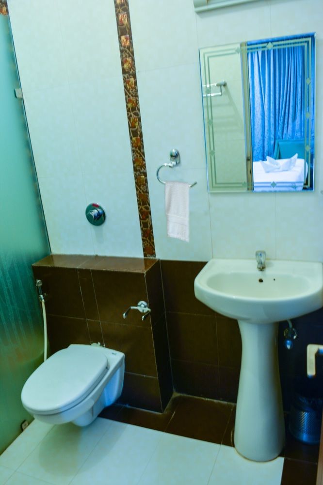 Serene Boutique Hotel Bangalore Buitenkant foto